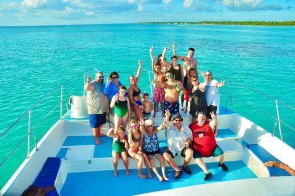 Saona Island – Catamaran Tour (Groups of 10 or more) - Image 10