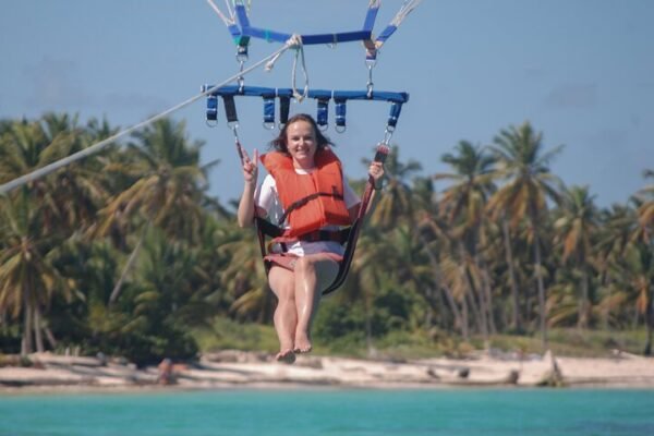 Punta Cana Parasailing Tour - Image 4