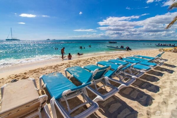 Catalina Island Private Tour Punta Cana
